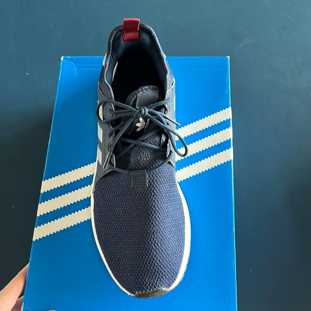 Adidas Sneakers